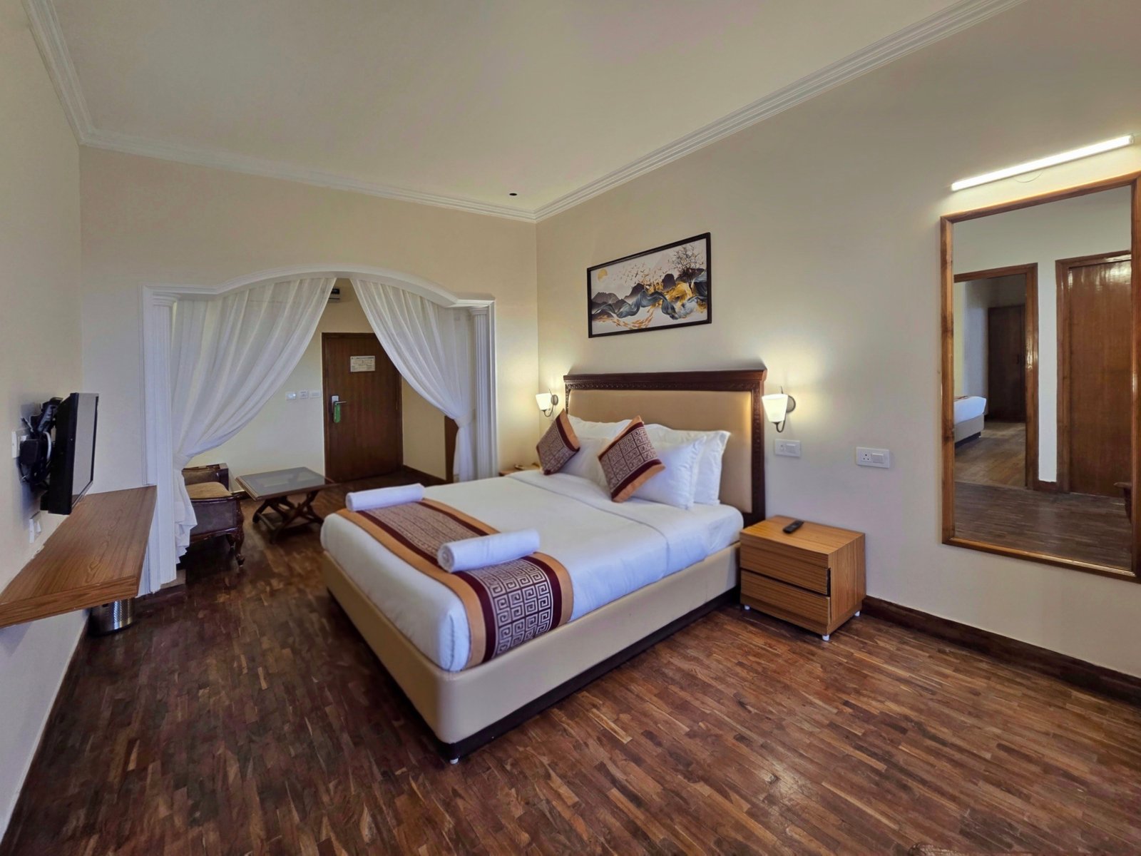 Family Suite Master Bed