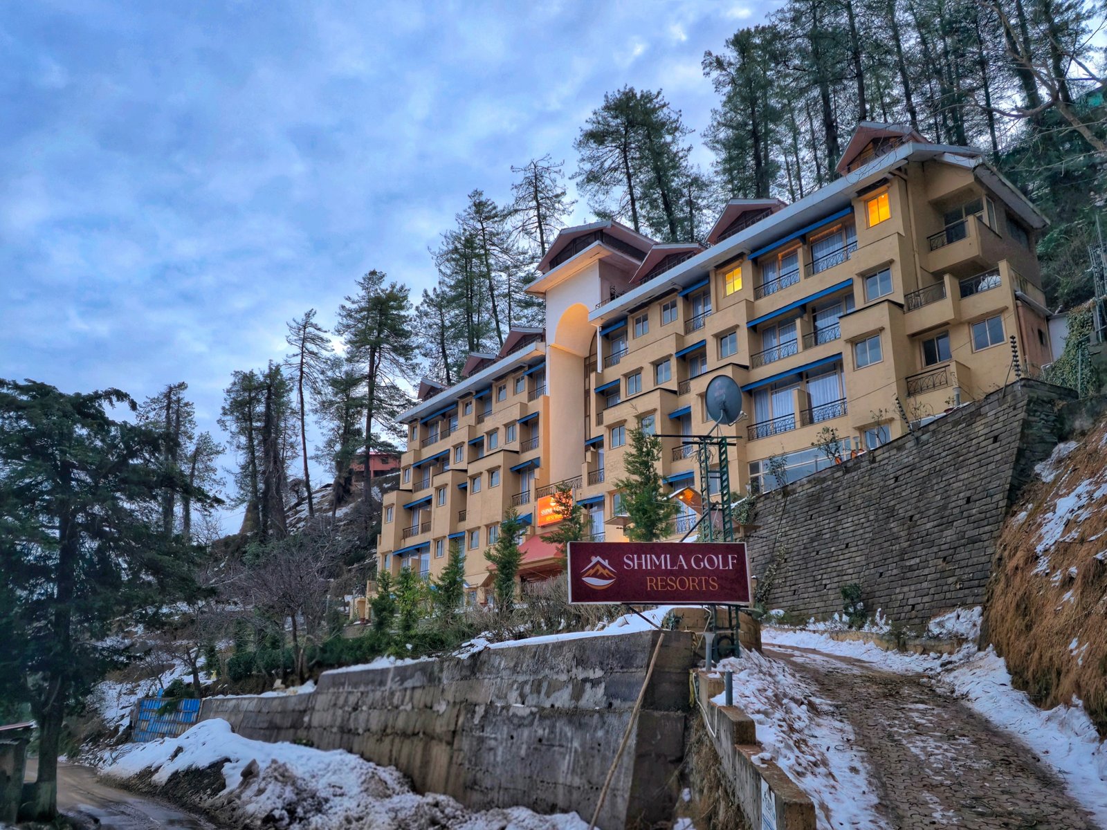 Restrya Resort Exterior